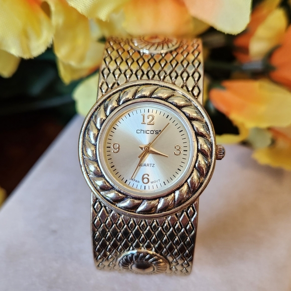Chico's Accessories - Chicos Goldtone Bangle Watch.  Beautiful gold face. LIKE BRAND NEW.  NEW BATTERY